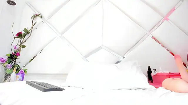 AgathaPember online show from 03/03/25, 09:37