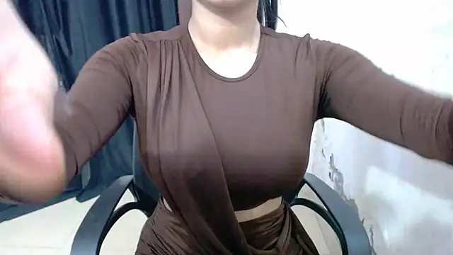 Snapshot of sweet-alia chatting on 04/21/26, 11:16 sweet-alia online show from 04/21/26, 11:16