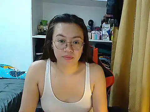 Snapshot of crizzybel chatting on 02/09/26, 10:03 crizzybel online show from 02/09/26, 10:03