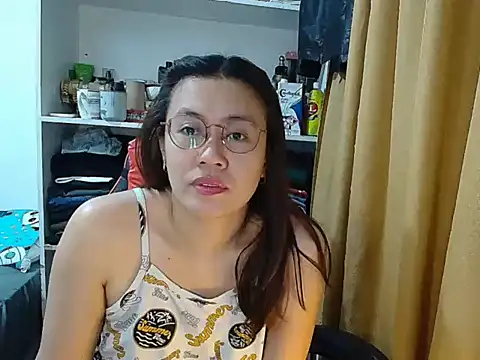 Snapshot of crizzybel chatting on 02/13/26, 10:06 crizzybel online show from 02/13/26, 10:06