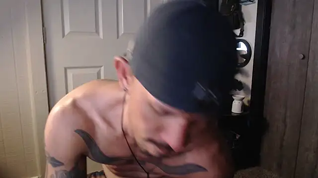 Snapshot of inc25cb@xh chatting on 03/14/25, 05:38 inc25cbxh online show from 03/14/25, 05:38