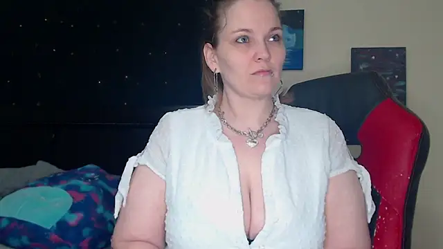 ToxicLilly online show from 01/11/25, 07:49