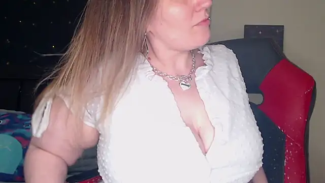 ToxicLilly online show from 03/16/25, 10:44