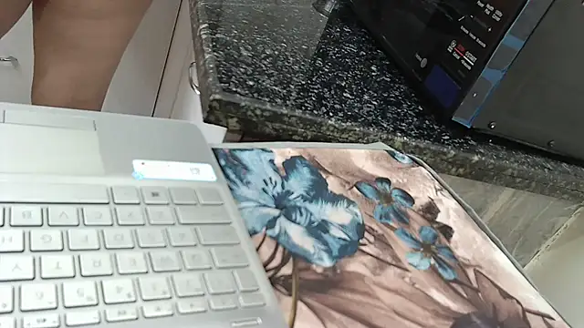 Zoya Varma004 online show from 03/08/25, 04:56