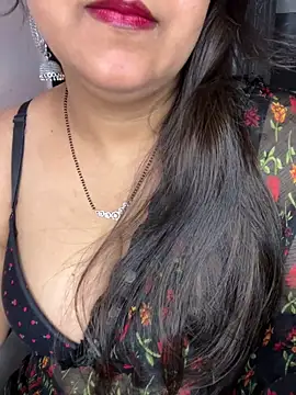 Snapshot of Zoya_Varma004 chatting on 03/28/26, 05:40 Zoya Varma004 online show from 03/28/26, 05:40