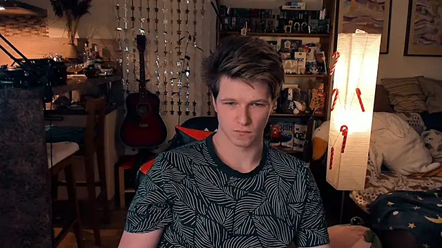 Snapshot of Breston_Sweet chatting on 12/13/24, 04:54 Breston Sweet online show from 12/13/24, 04:54