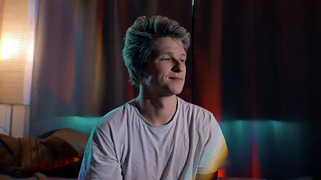 Snapshot of Breston_Sweet chatting on 09/25/25, 04:38 Breston Sweet online show from 09/25/25, 04:38