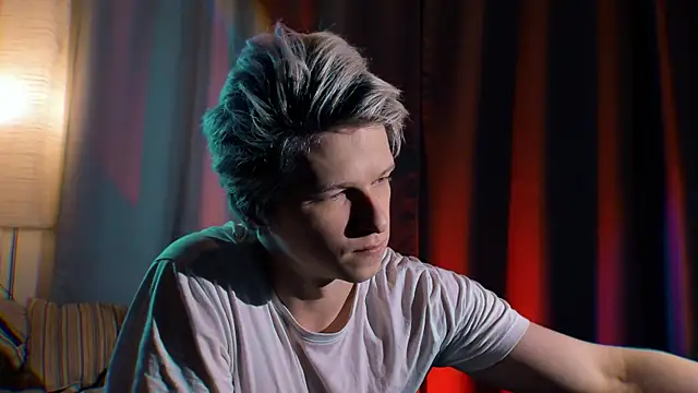 Snapshot of Breston_Sweet chatting on 09/26/25, 06:34 Breston Sweet online show from 09/26/25, 06:34