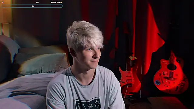 Snapshot of Breston_Sweet chatting on 10/25/25, 04:20 Breston Sweet online show from 10/25/25, 04:20