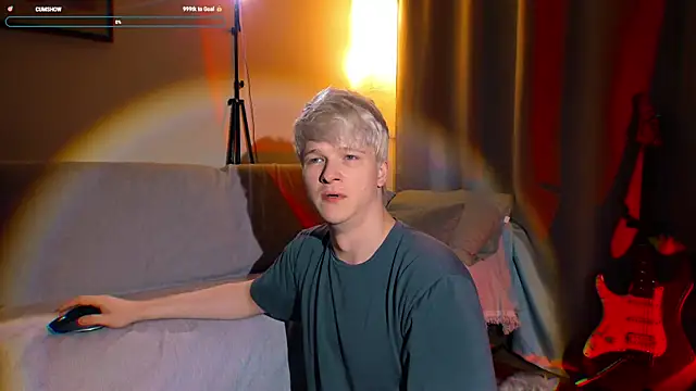 Snapshot of Breston_Sweet chatting on 10/29/25, 08:10 Breston Sweet online show from 10/29/25, 08:10