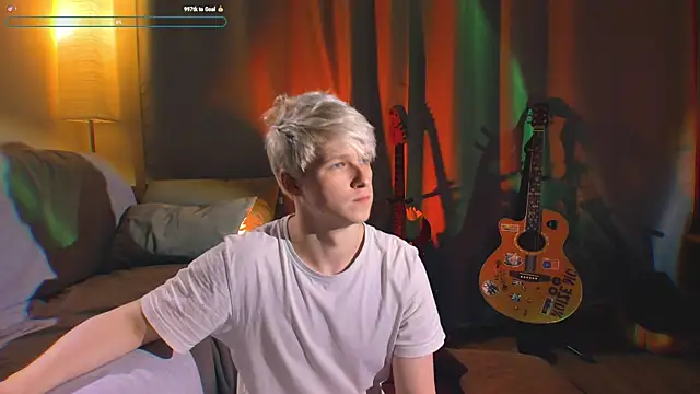 Snapshot of Breston_Sweet chatting on 11/04/25, 03:27 Breston Sweet online show from 11/04/25, 03:27