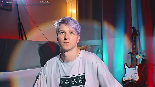 Snapshot of Breston_Sweet chatting on 11/17/25, 07:58 Breston Sweet online show from 11/17/25, 07:58