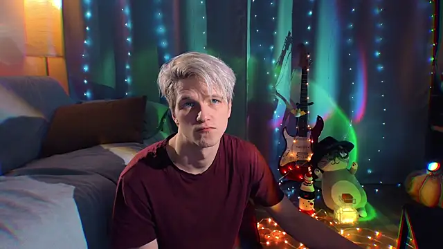 Snapshot of Breston_Sweet chatting on 12/15/25, 02:10 Breston Sweet online show from 12/15/25, 02:10