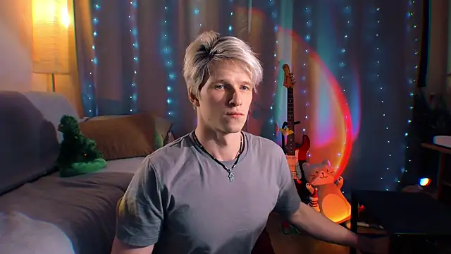 Snapshot of Breston_Sweet chatting on 12/19/25, 06:42 Breston Sweet online show from 12/19/25, 06:42