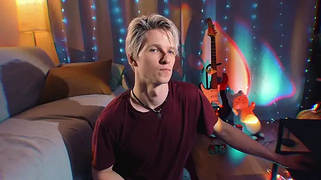 Snapshot of Breston_Sweet chatting on 12/21/25, 05:03 Breston Sweet online show from 12/21/25, 05:03