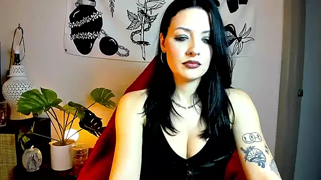 MelroseStrip online show from 10/31/25, 10:33