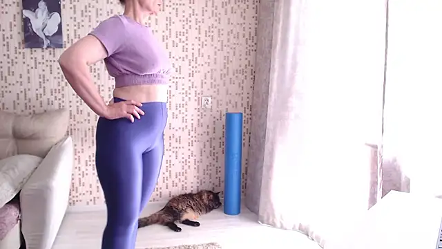 Snapshot of BelovedLady chatting on 06/19/26, 05:45 BelovedLady online show from 06/19/26, 05:45