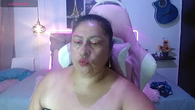 Snapshot of Keyla01_ chatting on 04/15/26, 07:58 Keyla01 online show from 04/15/26, 07:58
