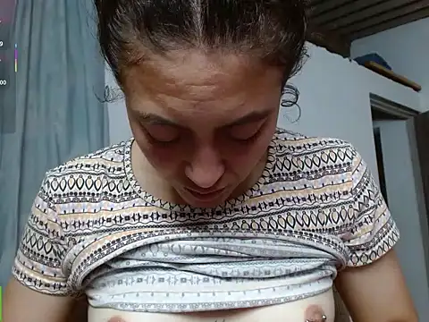 Snapshot of Olivia_Bright chatting on 03/09/26, 11:09 Olivia Bright online show from 03/09/26, 11:09