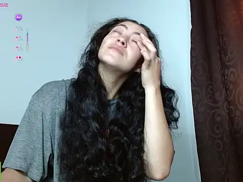 Olivia Bright online show from 04/29/26, 06:36