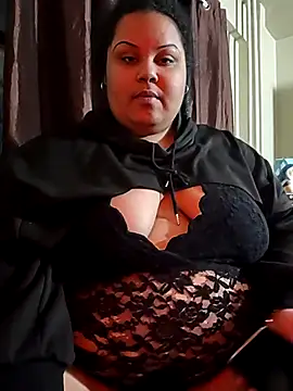 Snapshot of MissMazi chatting on 11/30/25, 08:07 MissMazi online show from 11/30/25, 08:07