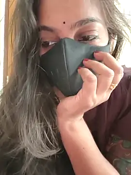 Snapshot of yoursana- chatting on 12/19/25, 03:57 yoursana- online show from 12/19/25, 03:57