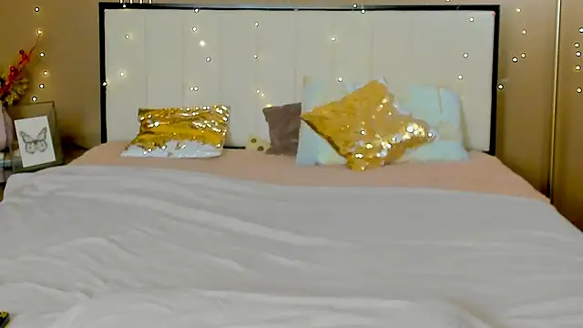 Snapshot of mailymilf chatting on 03/15/26, 03:51 mailymilf online show from 03/15/26, 03:51