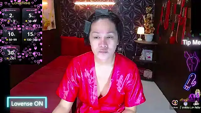 StellaGoddess online show from 10/30/25, 12:45