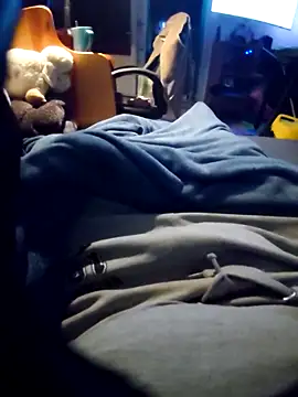 Snapshot of anonymus9006 chatting on 02/03/26, 04:01 anonymus9006 online show from 02/03/26, 04:01