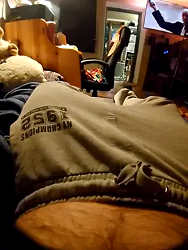 Snapshot of anonymus9006 chatting on 02/16/26, 04:14 anonymus9006 online show from 02/16/26, 04:14