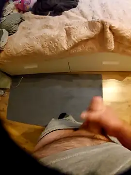 Snapshot of anonymus9006 chatting on 03/23/26, 05:39 anonymus9006 online show from 03/23/26, 05:39