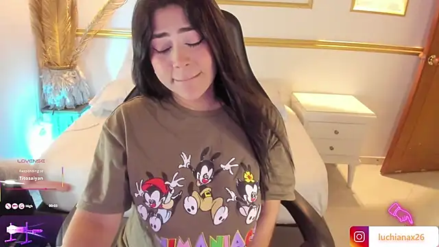 lucy26  online show from 01/25/25, 05:18