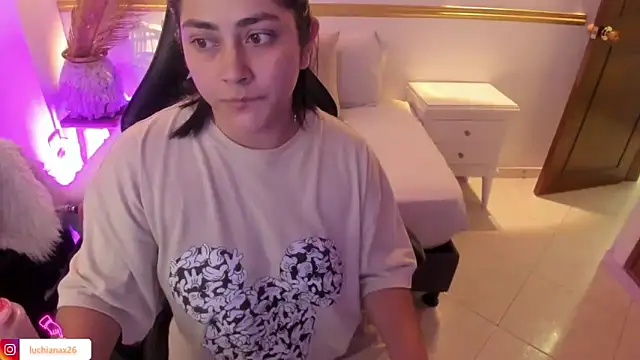 lucy26  online show from 03/23/25, 02:04