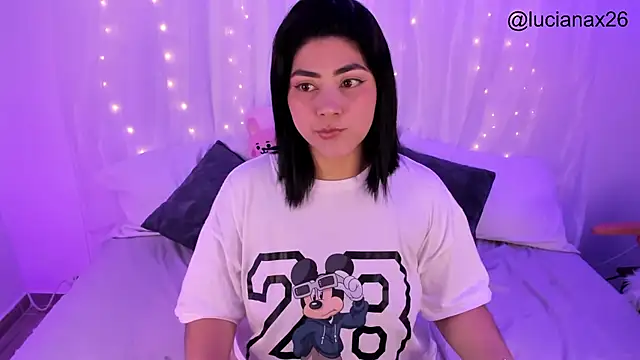 lucy26  online show from 11/06/25, 01:39