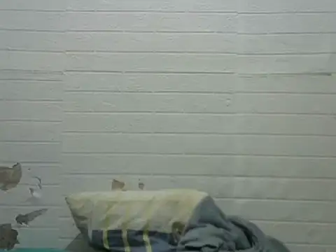 Snapshot of simplewild_mom chatting on 01/10/25, 10:28 simplewild mom online show from 01/10/25, 10:28