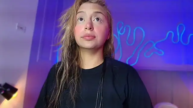 Sofly s online show from 04/28/26, 11:59