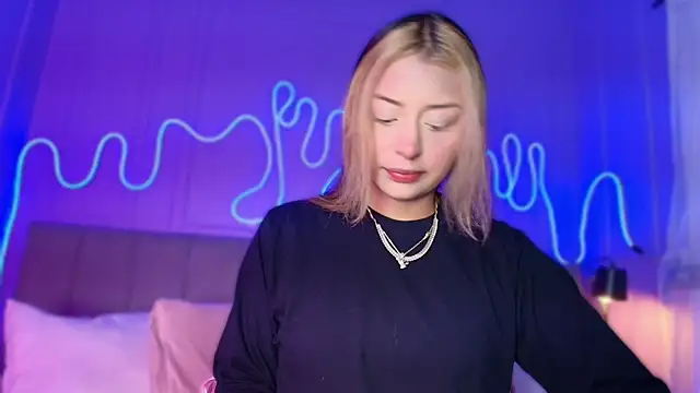 Sofly s online show from 05/02/26, 09:25