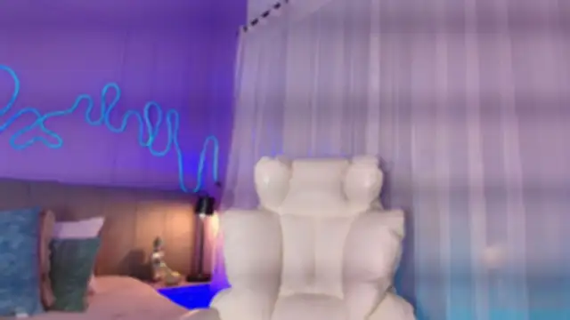 Sofly s online show from 05/06/26, 11:48