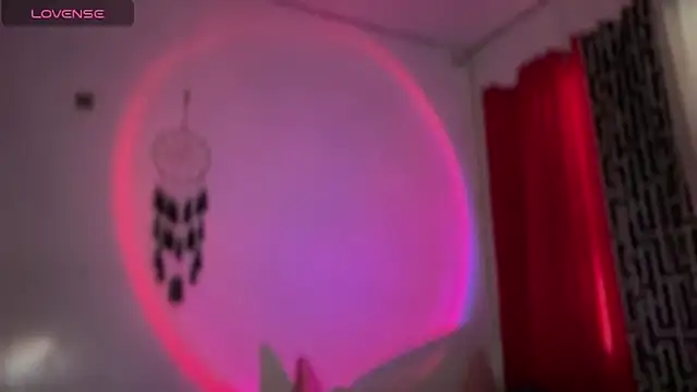 Snapshot of cockprincess_diannaxx chatting on 11/26/25, 03:07 cockprincess diannaxx online show from 11/26/25, 03:07