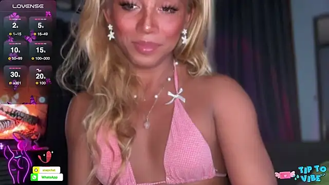 Snapshot of cockprincess_diannaxx chatting on 12/14/25, 03:28 cockprincess diannaxx online show from 12/14/25, 03:28