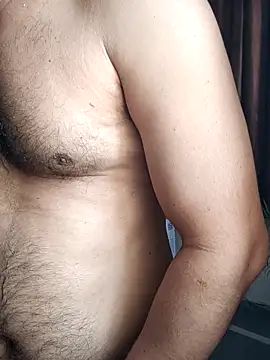 Snapshot of mahi-singh43 chatting on 09/13/25, 06:35 mahi-singh43 online show from 09/13/25, 06:35