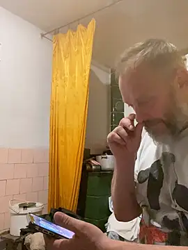 Snapshot of GHsveter chatting on 05/23/26, 07:51 GHsveter online show from 05/23/26, 07:51