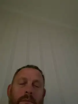 Snapshot of GHsveter chatting on 06/25/26, 05:17 GHsveter online show from 06/25/26, 05:17