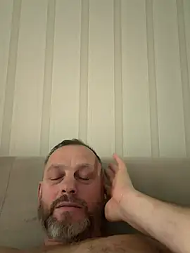 Snapshot of GHsveter chatting on 07/11/26, 10:40 GHsveter online show from 07/11/26, 10:40