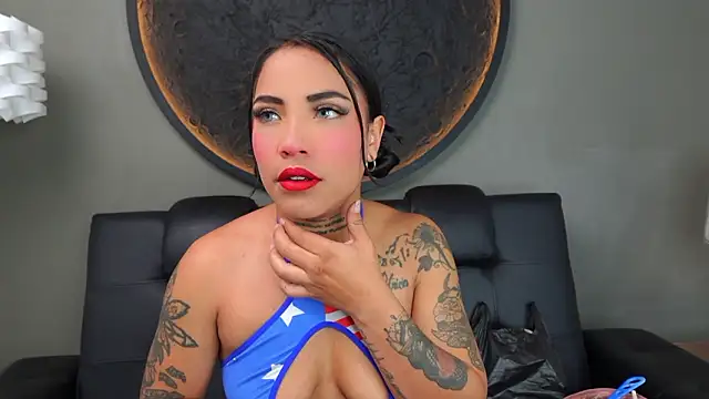 Snapshot of miss_vaiolette chatting on 03/26/26, 11:05 miss vaiolette online show from 03/26/26, 11:05