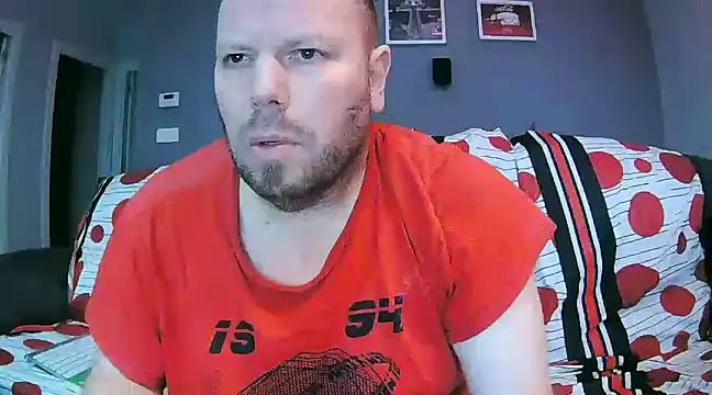 Snapshot of txan9876 chatting on 01/22/25, 08:06 txan9876 online show from 01/22/25, 08:06