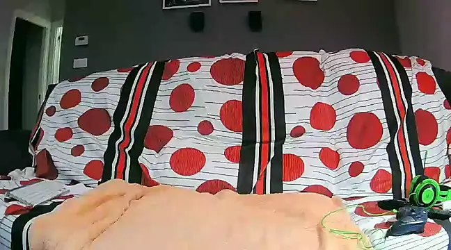 Snapshot of txan9876 chatting on 01/25/25, 09:14 txan9876 online show from 01/25/25, 09:14