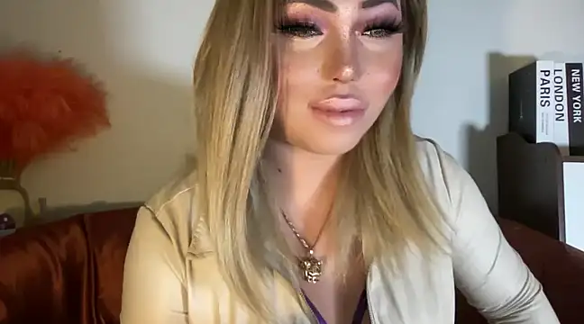 BigDominaMia online show from 02/08/25, 09:04