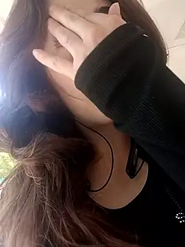 Snapshot of Greycekelly chatting on 05/19/26, 12:22 Greycekelly online show from 05/19/26, 12:22
