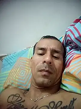 Snapshot of couplepregnantdick20 chatting on 02/05/25, 08:04 couplepregnantdick20 online show from 02/05/25, 08:04